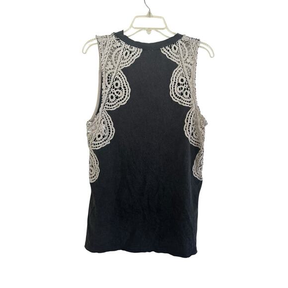 Free People Medium Black Oversized Crochet Trim Graphic Muscle Bulls Eye Tee - Picture 4 of 7